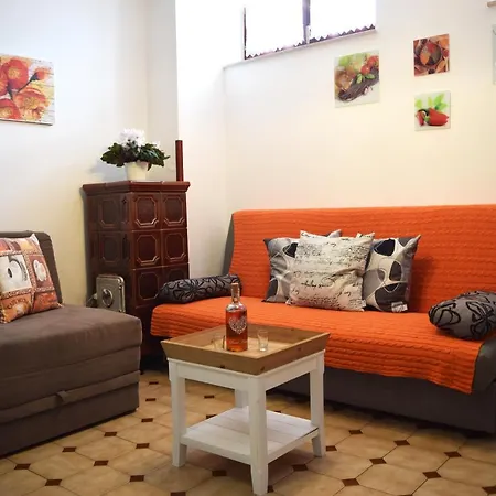 Apartmenthaus Mira Eldic アパート